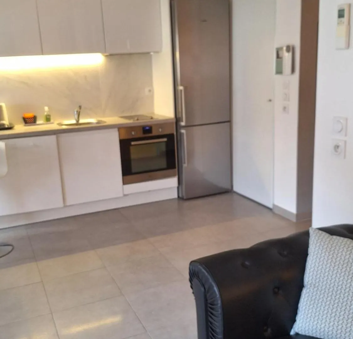 Beau 2 Pieces Rue D'Antibes Apartment Cannes